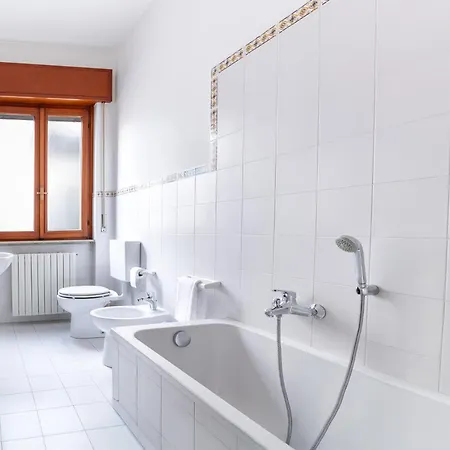100m To Arena 3br Luxury